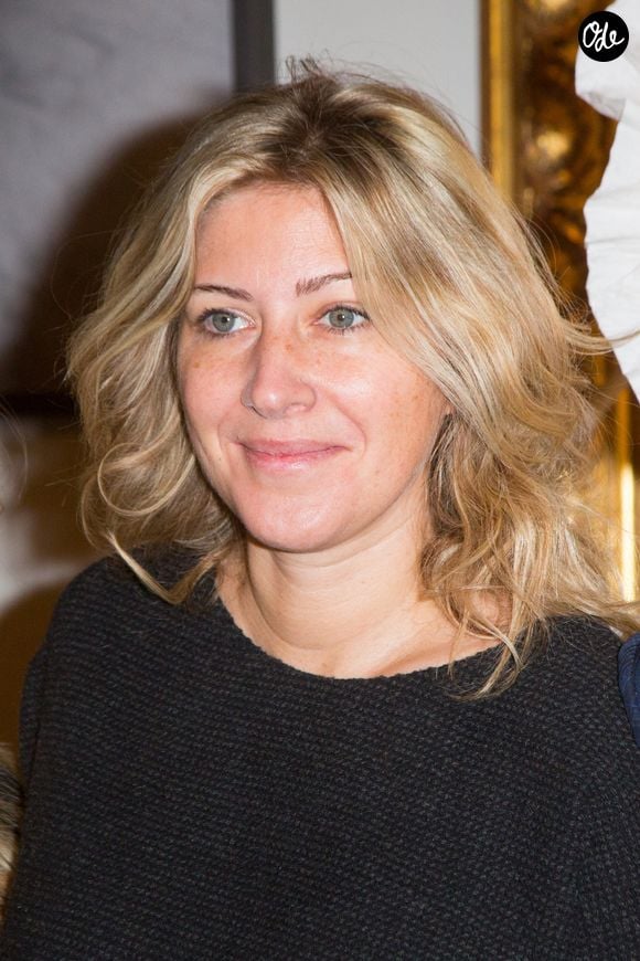 Amanda Sthers assiste à la remise de la « Médaille Vermeil » (« Médaille Vermeil de la ville de Paris ») à James Caan à l'Hôtel de Ville de Paris, le 6 décembre 2018, à Paris, en France. Photo de Nasser Berzane/ABACAPRESS.COM