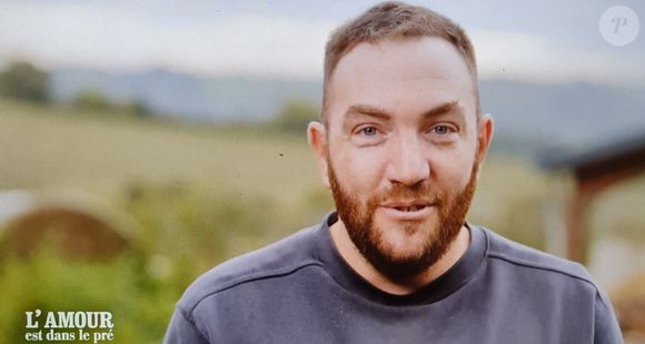 Mais on ne connaît pas l'identité de l'heureuse élue
Anthony, candidat de "L'amour est dans le pré 2025"