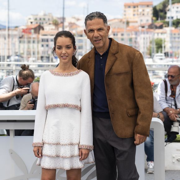 Roschdy Zem, Lyna Khoudri - Photocall du film "13 Jours 13 Nuits" lors du 78ème Festival International du Film de Cannes le 24 mai 2025. © Jacovides-Moreau/Bestimage