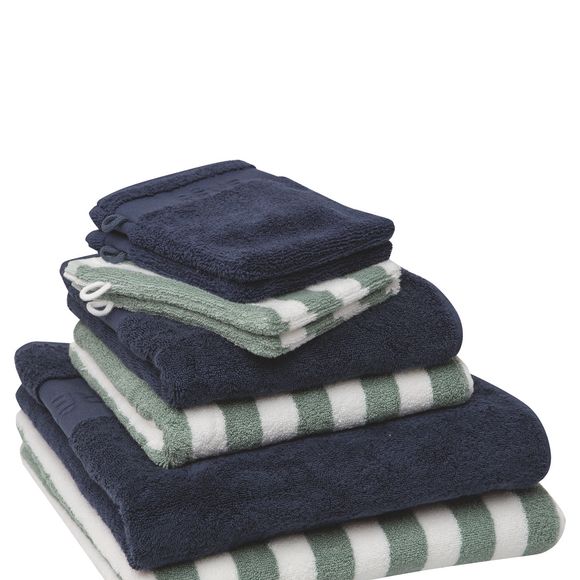 Elodie Gossuin collabore avec Tissaia de E.Leclerc pour une collection de linge de maison.