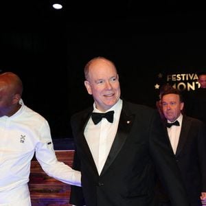 Le Chef Marcel Ravin et le Prince Albert II de Monaco lors du 2025 Festival des Etoilés Monte-Carlo au Sporting de Monte-Carlo à Monaco, le 29 novembre 2025. Photo par Jean-Charles Vinaj/ABACAPRESS.COM