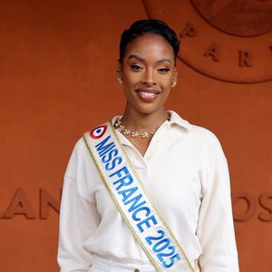 Angelique Angarni-Filopon (Miss France 2025) au village lors des Internationaux de France de Tennis de Roland Garros 2025, à Paris, France, le 2 Juin 2025. © Jacovides-Moreau/Bestimage