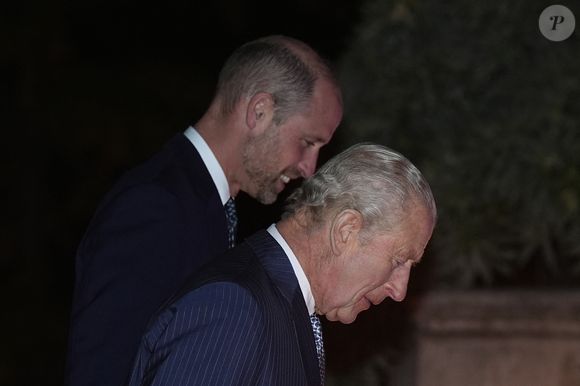 Le roi Charles III et son fils, le prince de Galles, arrivent à l'événement Countdown to Cop30, organisé conjointement par le Natural History Museum et le gouvernement britannique au London Museum, réunissant les acteurs de la lutte contre le changement climatique et la perte de la nature avant le sommet de la Cop30 à Belem, au Brésil, en novembre, à Londres, au Royaume-Uni, le 9 octobre 2025. Photo par Aaron Chown/PA Wire/ABACAPRESS.COM