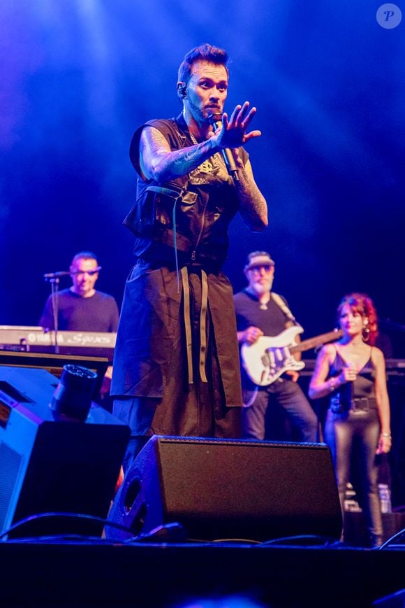Le premier concert de la tournée devait avoir lieu le 29 janvier prochain à Nice. 
Concert du chanteur Billy Crawford à l'Olympia à Paris, France, le 29 mai 2025. © Yoann Ouahcene/Bestimage