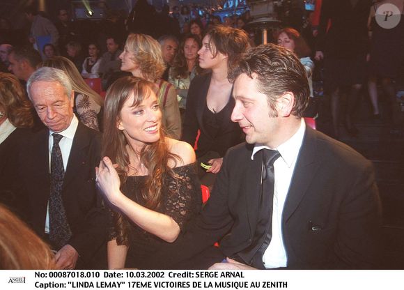 Lynda Lemay et Laurent Gerra lors des Victoires de la musique en 2002 © AGENCE / BESTIMAGE
