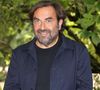 Parfois, ces tubes sont nés d’échecs, comme "Les feuilles mortes", initialement un échec commercial devenu un standard du jazz. 

André Manoukian - Photocall du film "Le Choix Du Pianiste" lors de la 17ème édition du Festival du Film Francophone de Angoulême (FFA). Le 30 août 2024 
© Coadic Guirec / Bestimage