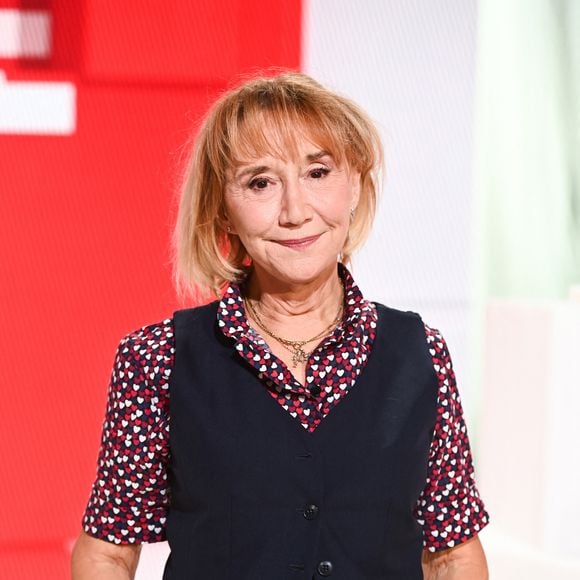 L'actrice a confié changer régulièrement de parfum selon les saisons.

Exclusif - Marie-Anne Chazel - Enregistrement de l'émission "Vivement Dimanche" au Studio Gabriel à Paris, présentée par M.Drucker et diffusée le 5 octobre sur France 3
© Guillaume Gaffiot / Bestimage