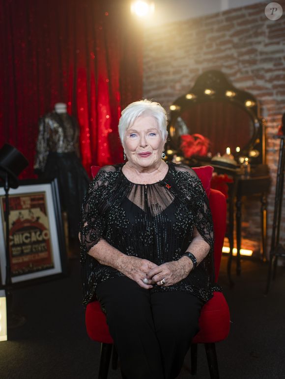 Exclusif - Line Renaud - Backstage de l'enregistrement de l'émission "100 ans de comédies musicales pour le Sidaction", qui sera diffusée le 2 avril sur France 2. Le 10 mars 2020
© Moreau-Perusseau / Bestimage