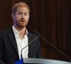 Très discrets sur leur nouvelle vie et la décision qu’ils ont prise, le couple, qui n’a toujours pas brisé le silence à ce sujet, a toutefois partagé quelques images de ce qui semble être un tout nouveau départ.

Le duc de Sussex (le prince Harry) prononce le discours principal lors du sommet InterEdge, au Centrepiece de Melbourne Park (Victoria), au troisième jour de la visite royale en Australie. Date de la photo : jeudi 16 avril 2026. © PA Photo/ Bestimage