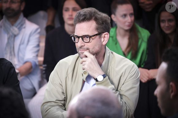 Exclusif - Nicolas Mathieu - Plateau de l'émission "C à vous" lors du 78ème Festival International du Film de Cannes le 20 mai 2025. © Jack Tribeca / Bestimage