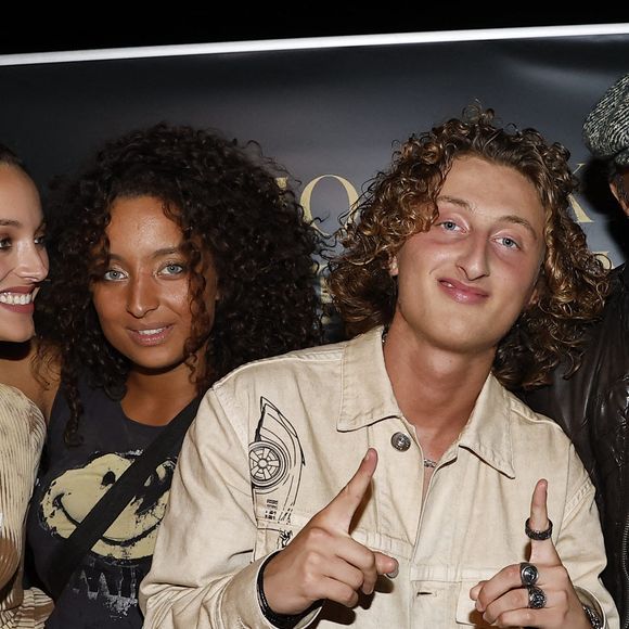 Exclusif - Jenaye, Eleejah, Joalukas Noah, son père Yannick Noah lors de la soirée d'anniversaire de Joalukas Noah, fils de Yannick Noah et Isabelle Camus, pour ses 18 ans à Paris le 10 juin 2022.

© Cyril Moreau / Bestimage