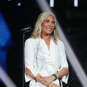 A 62 ans, Zazie a déclaré être célibataire et vivre seule, sans homme à ses côtés ni sa fille unique, partie du nid pour voler de ses propres ailes...

Zazie à l'enregistrement de l'émission "La fête de la Chanson française" au Dôme à Paris, présentée par Laury Thilleman et André Manoukian, et diffusée sur France 3. Crédit Christophe Clovis / Bestimage