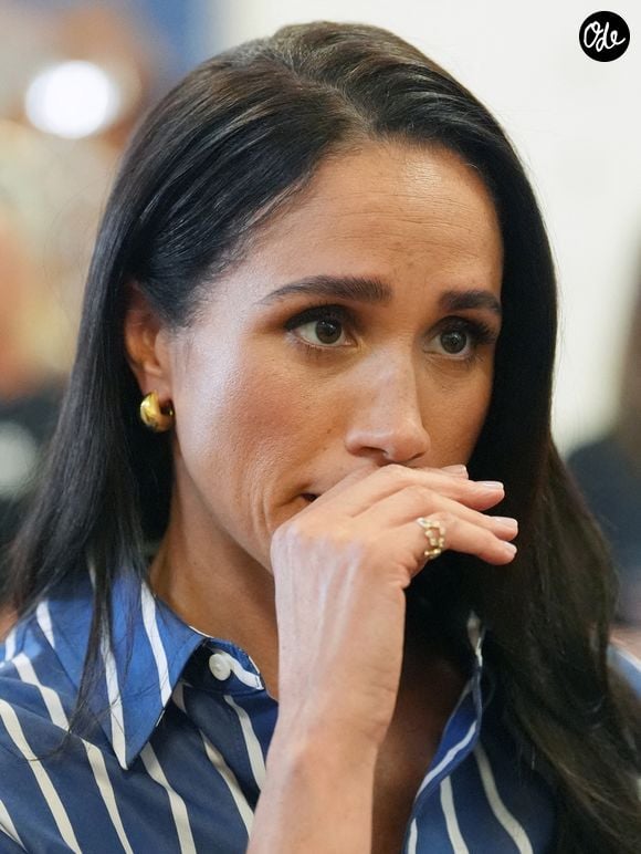 La duchesse de Sussex rencontre des secouristes bénévoles du Bondi Surf Bathers' Life Saving Club, lors d'une visite à Bondi Beach, au quatrième jour de la visite royale en Australie, vendredi 17 avril 2026. Crédit photo : Jonathan Brady/PA Wire