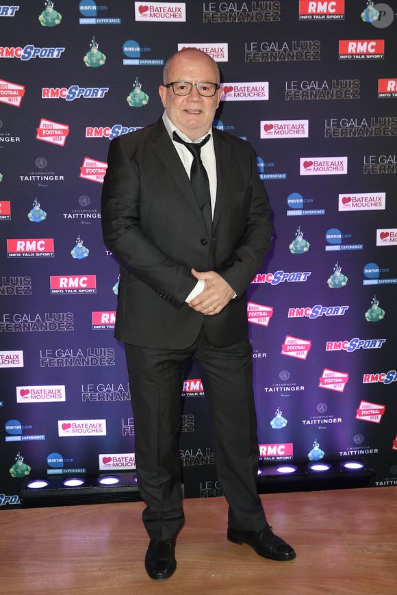 Pour rappel, le commentateur a officié sur l'antenne de RMC durant 37 longues années avant de rejoindre RTL

Jean Rességuié - Soirée de gala en l'honneur de Luis Fernandez sur les Bateaux Mouches à Paris le 17 mars 2016. © Cyril Moreau/Bestimage