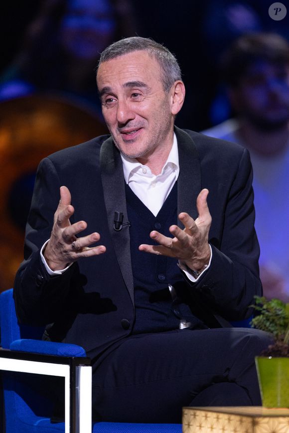 Exclusif - Elie Semoun lors de l'enregistrement de l'émission "La Boîte à secrets", présentée par F.Bollaert et diffusée le 23 janvier sur France 3, dans les studios du Lendit à Saint-Denis, France, le 16 décembre 2025. © Cyril Moreau/Bestimage