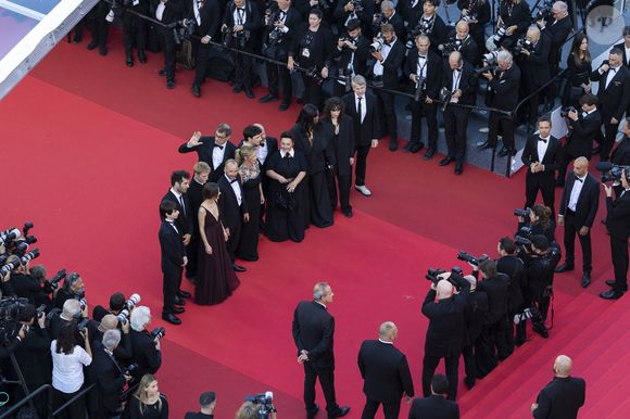 Solàn Machado-Graner, Theo Costa-Marini, Mathilde Roehrich, Valentin Campagne, Jonathan Turnbull, Dominik Moll, Léa Drucker, Gilles Marchand, Côme Peronnet, Sandra Colombo, Guslagie Malanda, Mathilde Riu, Stanislas Merhar - Montée des marches du film « Dossier 137 » lors du 78ème Festival International du Film de Cannes, au Palais des Festivals à Cannes. Le 15 mai 2025
© Olivier Borde / Bestimage