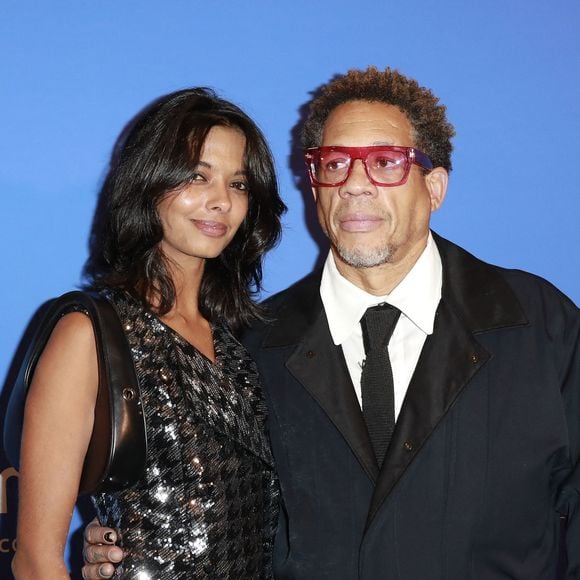 JoeyStarr et sa compagne Pauline Latchoumanin - Photocall du Global Gift Gala Paris à l'hôtel Four Seasons George V à Paris le 8 novembre 2025. © Marc Ausset-Lacroix/Bestimage