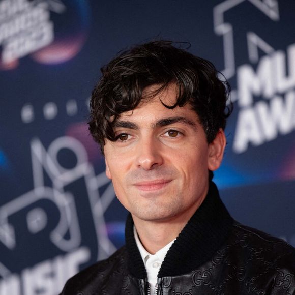 Florian Rossi, compagnon de Louane, a annulé son live du dimanche à cause d’un souci à l’oreille.

Tapis rouge des NRJ MUSIC AWARDS 2023. Photo par Shootpix/ABACAPRESS.COM