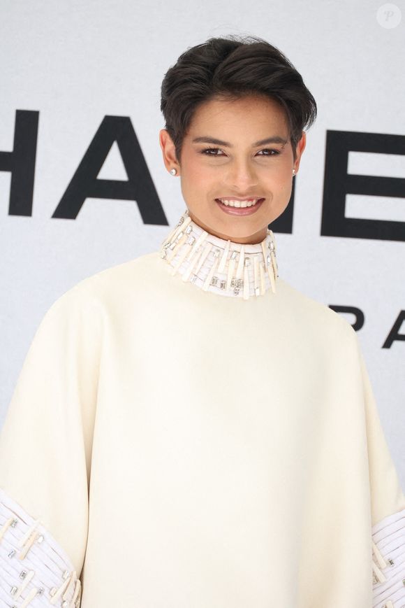 Eve Gilles assiste au défilé Stephane Rolland Haute Couture Automne/Hiver 2025/2026 dans le cadre de la semaine de la mode à Paris, France, le 08 juillet 2025. Photo par Jerome Domine/ABACAPRESS.COM