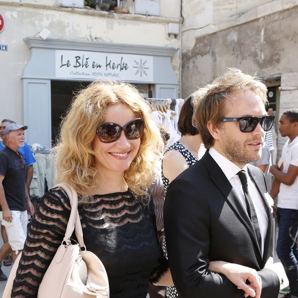 Exclusif - Marine Delterme et son mari Florian Zeller - Mariage religieux de Vincent Labrune (Président de l'Olympique de Marseille) et de Laetitia de Luca à 15h à l'église collégiale Saint-Martin de Saint-Rémy-de-Provence, le 6 juin 2015. Agence / Bestimage