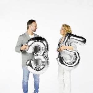 La case était ainsi vacante

Marie-Ange Nardi et Alexandre Devoise à l'occasion des 35 ans du Téléshopping. Studio Collet / TF1