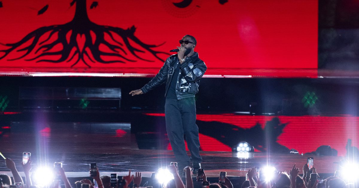 Ce célèbre chanteur passé par Danse avec les stars annonce la naissance de son deuxième enfant à la surprise générale