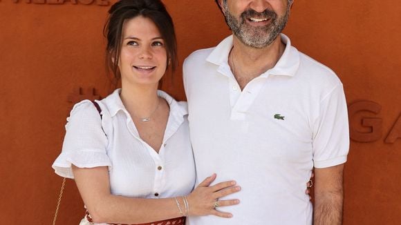 Mathieu Madénian et son épouse Olivia, Caroline Anglade et son mari : les personnalités nombreuses sur le photocall de Roland-Garros