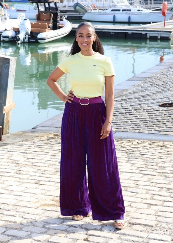 Aurelie Konaté lors du photocall du 'Nouveau Jour'' lors du 27ème Festival de la Fiction de la Rochelle, France, le 19 septembre 2025. © Denis Guignebourg/Bestimage