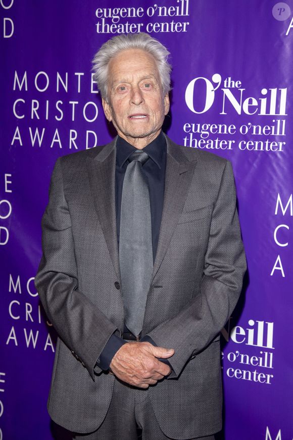 Suite à cette bourde, Michael Douglas lui avait présenté ses excuses. 

Michael Douglas, à New York, le 6 novembre 2023. 

Photo : Zuma Press / Bestimage