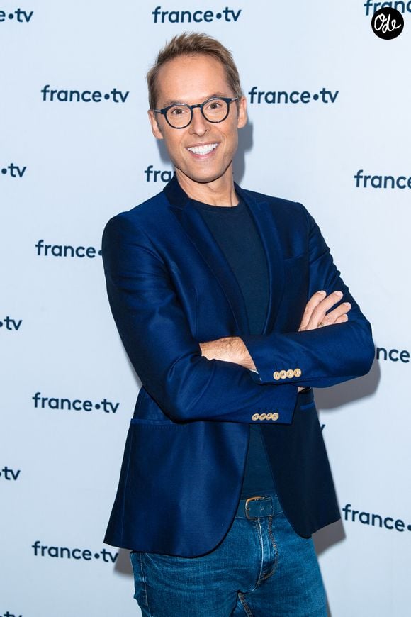 Damien Thévenot lors du photocall dans le cadre de la conférence de presse de France Télévisions au Pavillon Gabriel à Paris, France, le 24 août 2021. © Pierre Perusseau/Bestimage