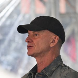 São Paulo, BRÉSIL - EXCLUSIF - La vue de Sting dans les coulisses du concert de Shakira à São Paulo ajoute une touche d'excitation supplémentaire, démontrant que même les plus grandes stars peuvent apprécier et soutenir le talent artistique de leurs pairs.

Photo : Sting