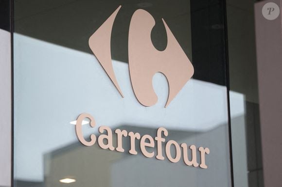 Atmosphère à l'entrée du siège du groupe Carrefour à Massy près de Paris le 28 mai 2025. Photo par Jeremy Paoloni/ABACAPRESS.COM