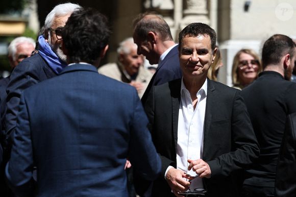 Laurent Luyat assistant à la cérémonie d'enterrement de Daniel Bilalian à l'église Saint-Pierre de Neuilly-sur-Seine, près de Paris, France, le 22 mai 2025. Photo par Raphael Lafargue/ABACAPRESS.COM