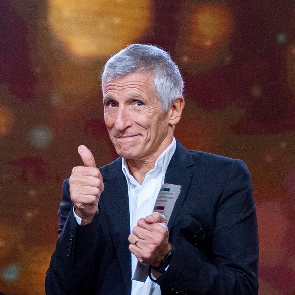 À 63 ans, Nagui a pris de bonnes résolutions concernant sa santé. L'animateur de l'émission "N'oubliez pas les paroles" a ainsi décidé d'éliminer plusieurs choses de son régime alimentaire.

Exclusif - Nagui sur le plateau de l’émission “Unis pour Mayotte” diffusée en direct sur France 2, qui a permis de récolter plus de 5 millions de dons.

© Pierre Perusseau / Bestimage