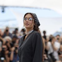Adèle Exarchopoulos se ressource au côté de son premier soutien : cap sur un hôtel cinq étoiles niché entre mer et vignobles