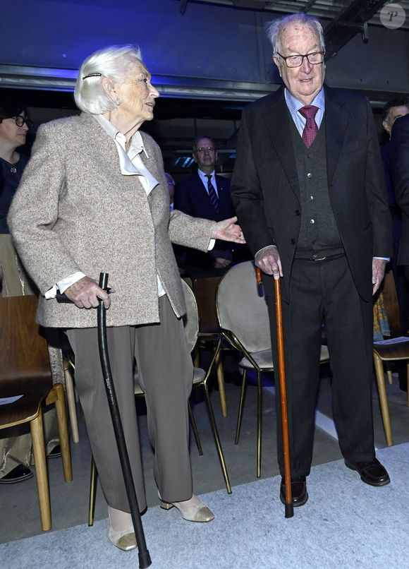 Le roi Albert II et la reine Paola assistent à l'inauguration officielle de l'Institut Roi Albert II aux Cliniques universitaires Saint-Luc à Woluwe-Saint-Lambert, le 25 septembre 2025. D'ici fin septembre 2025, ce nouvel institut regroupera toutes les activités d'oncologie et d'hématologie, à proximité immédiate du bâtiment principal des Cliniques universitaires Saint-Luc. © Photonews / Bestimage