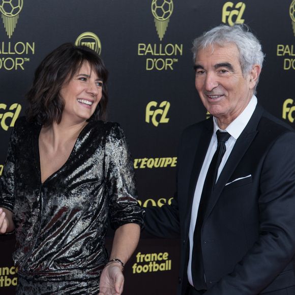 Raymond Domenech et Estelle Denis - Cérémonie du Ballon d'Or 2019 à Paris le 2 décembre 2019. © Jeremy Melloul/Bestimage