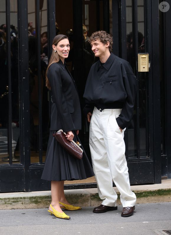 Que piquer comme conseil alimentation à la compagne d'Aliocha Schneider ? 

Charlotte Cardin et Aliocha Schneider - Arrivées au défilé Jacquemus lors de la Fashion Week Masculine prêt-à-porter Automne/Hiver 2025-2026 à Paris, le 26 janvier 2025. 
© Denis Guignebourg / Bestimage