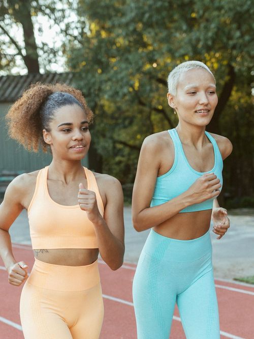Ni la marche, ni le vélo, ni la salle de sport : cet exercice, sous-estimé, est le plus efficace pour prendre soin de son cœur et améliorer sa circulation sanguine