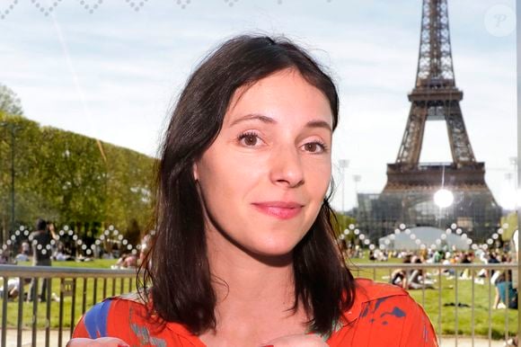 Une attitude qui amuse et émerveille Lolita Séchan. Elle admire cette liberté et cette indépendance à son âge.

Lolita Sechan (Fille du chanteur Renaud Sechan) Festival du livre de Paris 2024 - Festival du livre de Paris 2024 le 13 avril 2024.

© Cedric Perrin / Bestimage