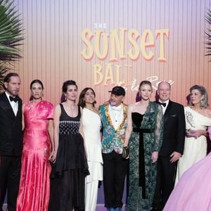 Beatrice Boromeo, Andrea Casiraghi, Tatiana Santo Domingo, Charlotte Casiraghi, la chorégraphe, réalisatrice, danseuse et actrice espagnole Blanca Li, le couturier français Christian Louboutin, La princesse Charlène de Monaco, le prince Albert II de Monaco, la princesse Caroline de Hanovre, la princesse Alexandra de Hanovre et Ben Sylvester Strautmann assistent au Bal de la Rose 2025, le 29 mars 2025 à Monte-Carlo, Monaco. Photo by David NIVIERE/ABACAPRESS.COM