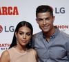 Après dix années de romance avec Georgina Rodriguez, le couple a confirmé son mariage le 11 août 2026. 

Cristiano Ronaldo et sa compagne Georgina Rodriguez assistent au Prix Marca Leyenda à Madrid en Espagne, le 29 juillet 2019.
Bestimage