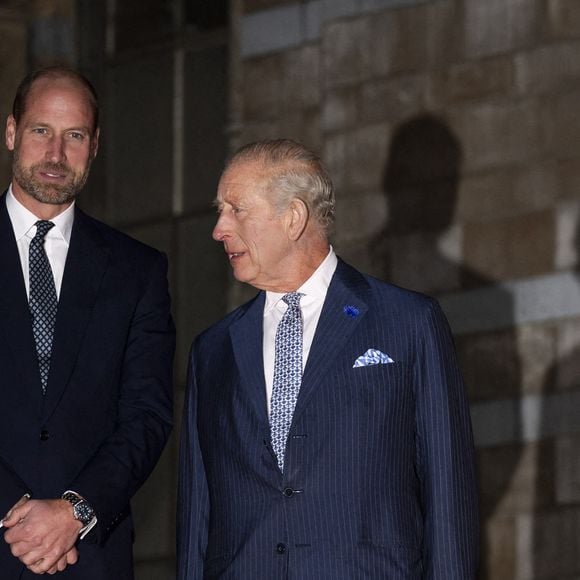 Le Prince de Galles et le Roi Charles III arrivent pour l'événement Countdown to Cop30, organisé conjointement par le Natural History Museum et le gouvernement britannique au London Museum, réunissant les acteurs du changement qui s'attaquent au changement climatique et à la perte de la nature avant le Sommet de la Cop30 à Belem, Brésil, en novembre, à Londres, Royaume-Uni, le 9 octobre 2025. Photo par Aaron Chown/PA Wire/ABACAPRESS.COM