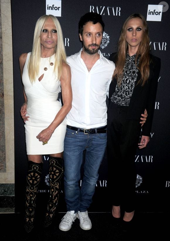 Donatella Versace, Anthony Vaccarello et Allegra Beck - Soirée "Harper's Bazaar ICONS" à New York le 5 septembre 2014.