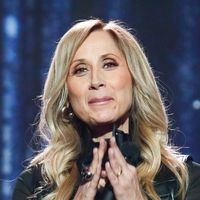 Lara Fabian : la chanteuse "touchée" par les incendies en Belgique, "Merci aux pompiers"
