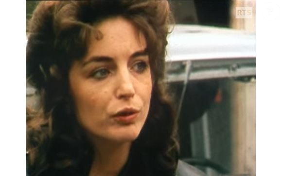 Une femme qui avait été remarquée par le public dans le film L'Horloger de Saint-Paul de Bertrand Tavernier, et qui s'est donnée la mort dans la nuit du 30 au 31 août 1996. 

Christine Pascal dans Les archives de la RTS.
