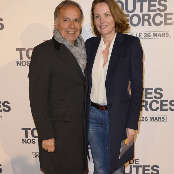 “C’est ça que je regrette tellement dans cette société d’aujourd’hui. On te pousse dans l’extrême vie. On te dit ‘il faut refaire ta vie, vas-y avance de toute façon ça va passer’"

Patrice Dominguez et Cendrine Dominguez - Avant-première du film « De Toutes Nos Forces » au Gaumont Opéra à Paris, le 17 mars 2014. COADIC GUIREC / BESTIMAGE