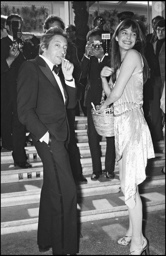 Archives - Jane Birkin et Serge Gainsbourg au festival de Cannes en 1974. (ANGELI-RINDOFF / BESTIMAGE).