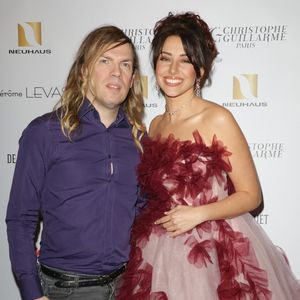 Elle affichait un sourire radieux aux côtés de Christophe Guillarmé. 

Célébrités au défilé Christophe Guillarmé "Collection Prêt-à-Porter Automne/Hiver 2025-2026" lors de la Fashion Week au Balajo à Paris le 5 mars 2025. © Coadic Guirec/Bestimage