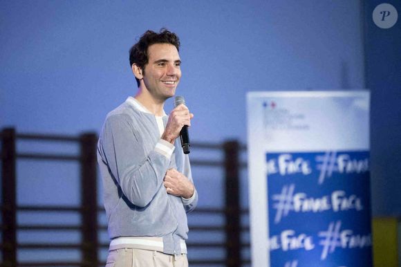 Des personnes de l'industrie voulaient acheter "50% de toutes [ses] éditions à perpétuité pour 45 000 pounds".

La chanteuse Mika lors d'un événement visant à sensibiliser au harcèlement scolaire au lycée Pierre Gille de Gennes à Paris, France le 7 novembre 2023 en présence de 200 élèves pour marquer leur mobilisation et celle de nombreuses personnalités contre ce fléau. Photo par Eliot Blondet/ABACAPRESS.COM